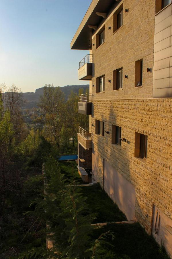 Austria Luxury Apartments, Faraya Hotel Exterior photo